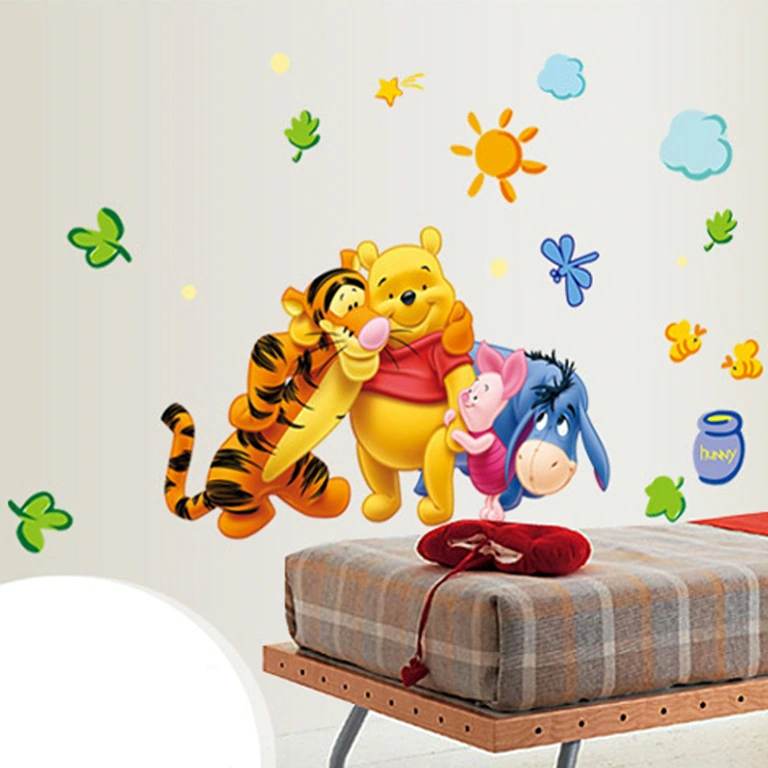 Dekorativní samolepka s Winnie a jeho kamarádem Prasátkem