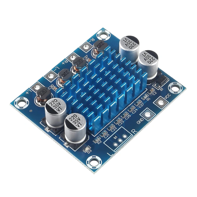 Detail chladiče zesilovače XH-A232 Detail chladičů pro zesilovač auta XH-A232