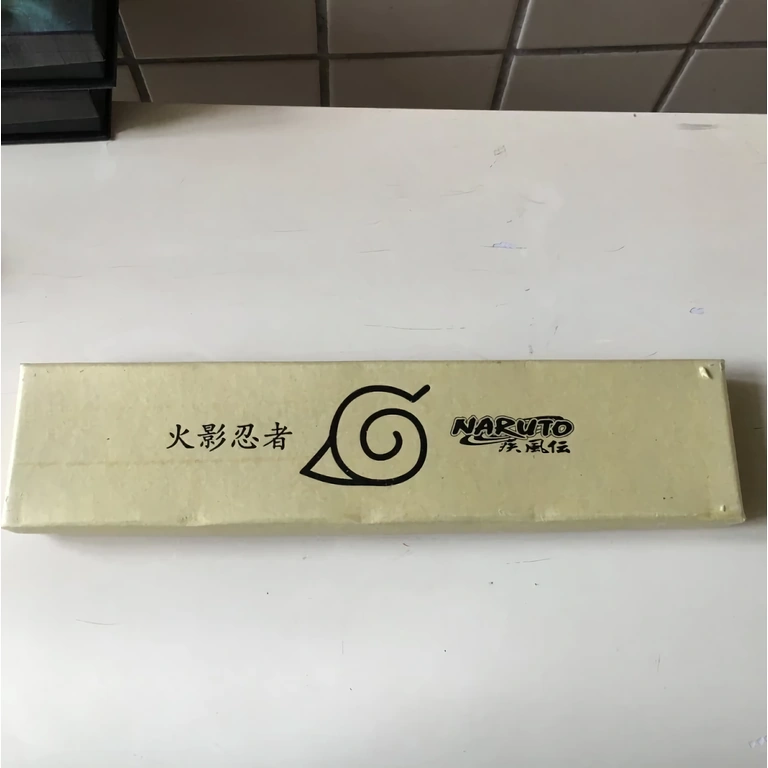 Replika Kunai pro vystavení, inspirovaná anime seriálem Naruto