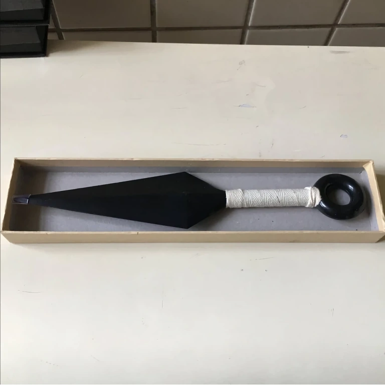 Ninja hračka-nůž s designem inspirovaným Narutem