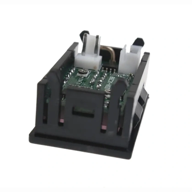 Voltmetr-ampérmetr DC pro sledování obvodů