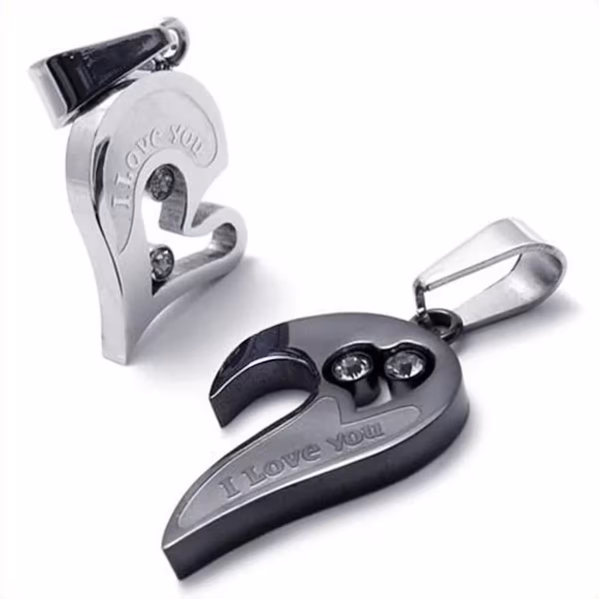 Dva přívěsky srdce pro zamilované páry