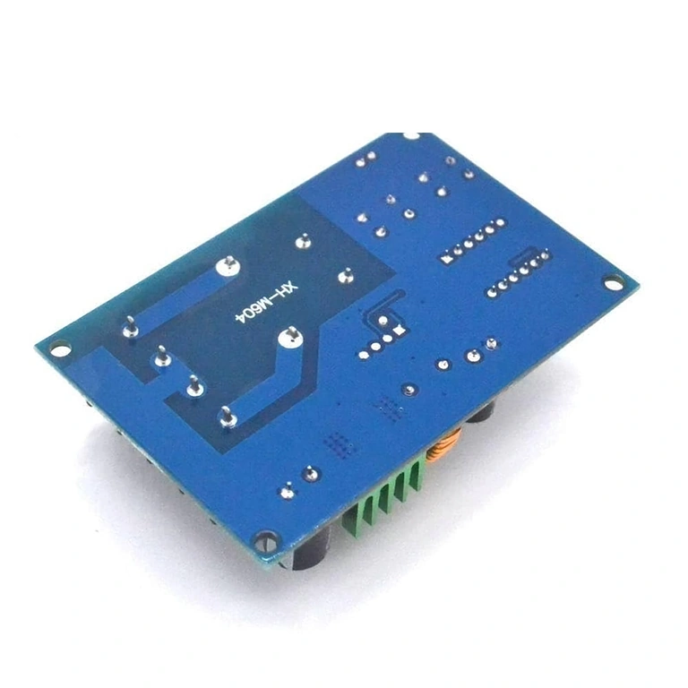 Modul omezení napětí pro fotovoltaické panely a baterie