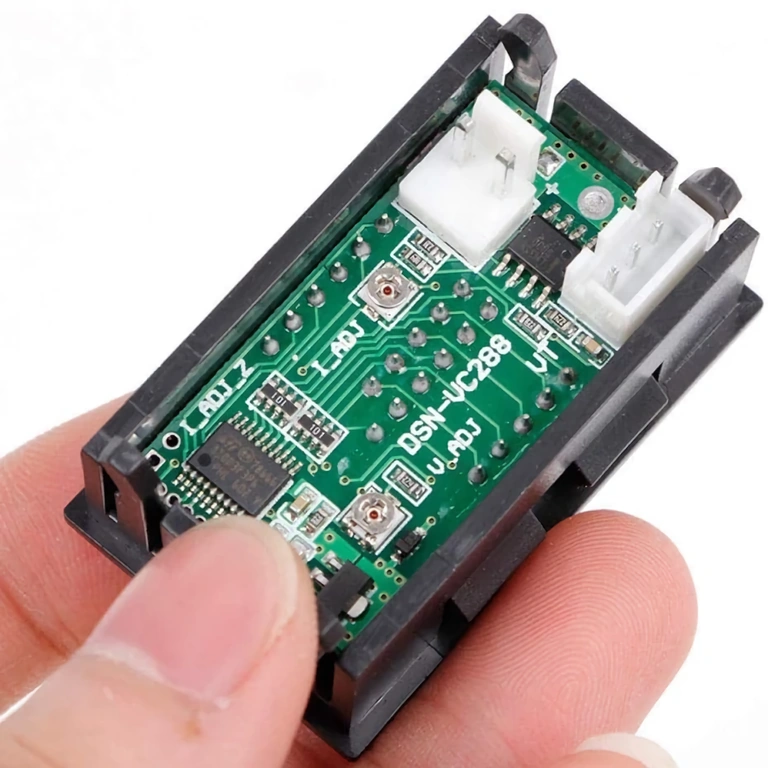 Panelový volt-ampérmetr Panelový displej pro napětí a proud DC