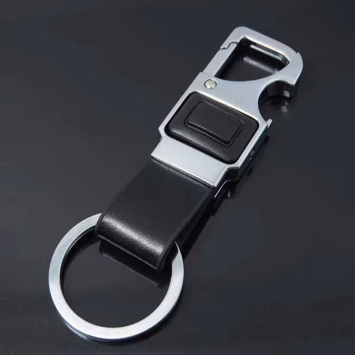 Elegantní doplněk pro klíče od auta, vhodný jako dárek