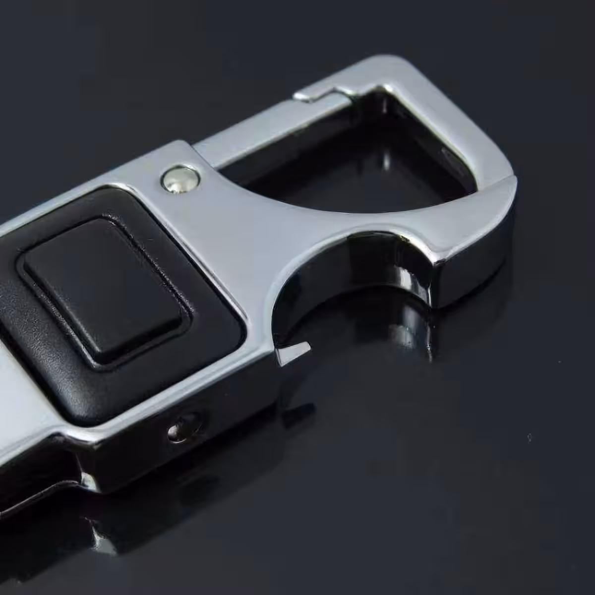 Kvalitní kožený auto doplněk