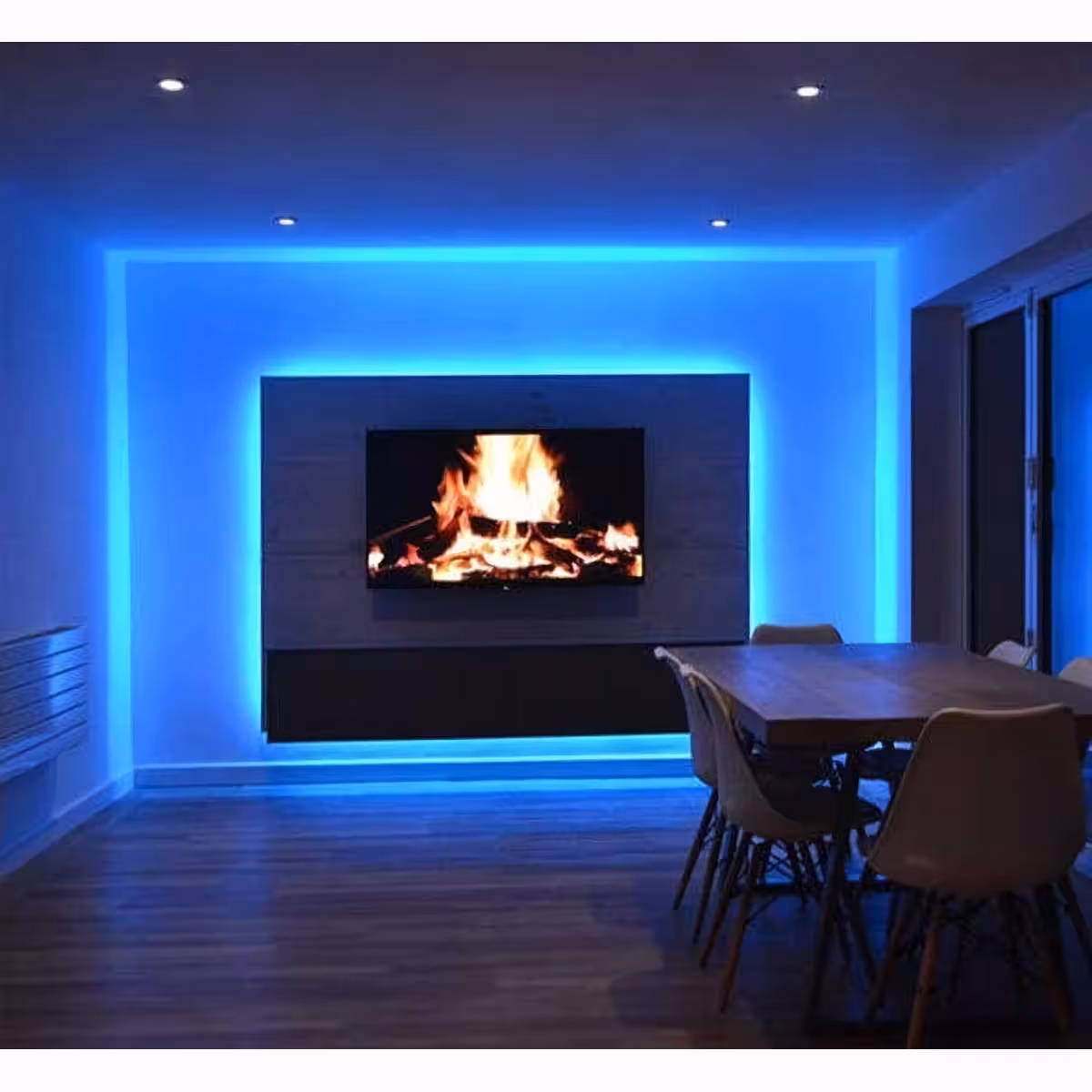 LED pásek s ovládáním aplikací, dálkovým ovladačem, časovačem a 16M barev