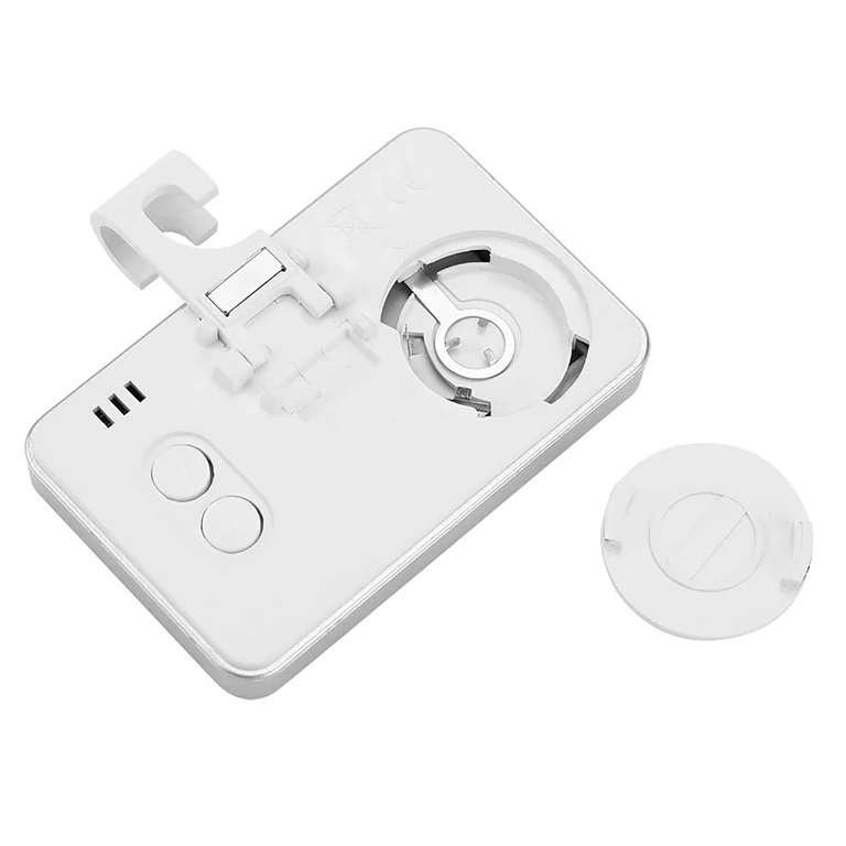 Digitální teploměr s moderním designem pro použití v pokoji, koupelně nebo kuchyni