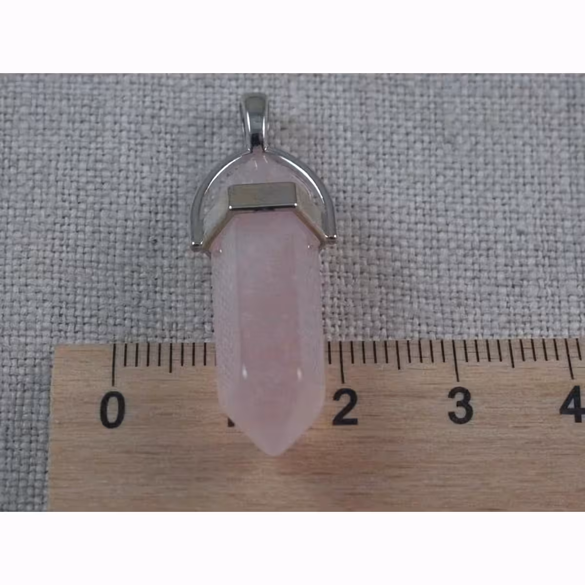 Šperk s růženínem pro vyvážení citů