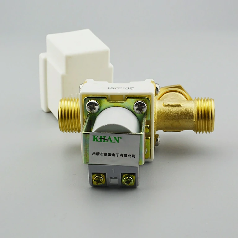 12V normálně zavřený solenoidový ventil, odnímatelný filtr, plastová ochrana, pro vodu a vzduch