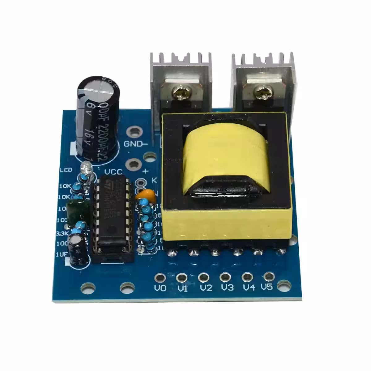 Měnič pro žárovky a nabíječky s nízkou spotřebou energie