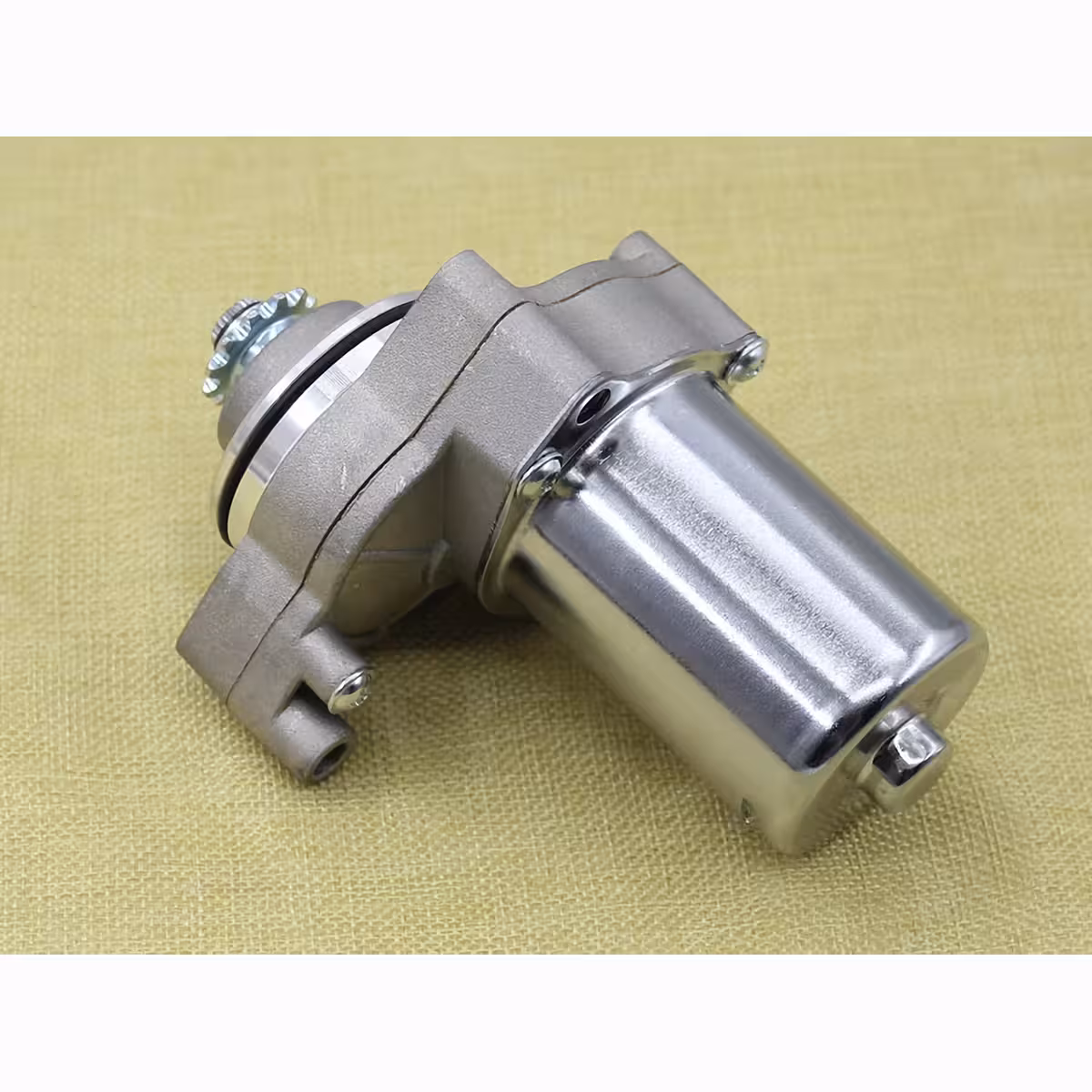 Elektrický startér 12 zubů, malé rozměry, vhodný pro malé ATV