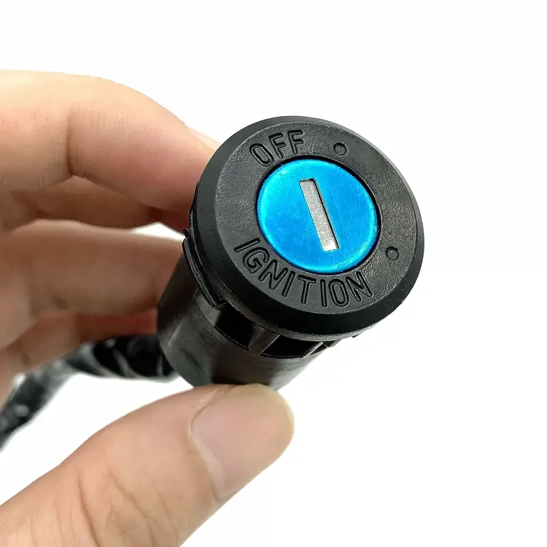 Spínač startu s klíčem pro čínské skútry
