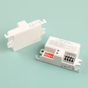 Mikrovlnný pohybový senzor 360° pro strop – automatický spínač 220V bílý