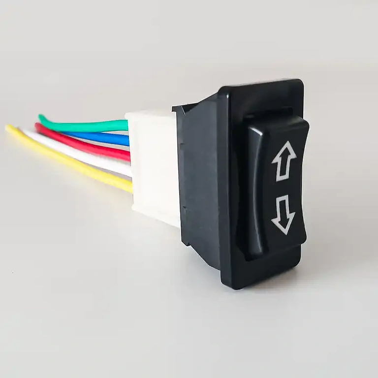 DPDT ON/OFF/ON 5pin přepínač pro DC motor DPDT přepínač s 5 piny pro ovládání směru otáčení DC motoru