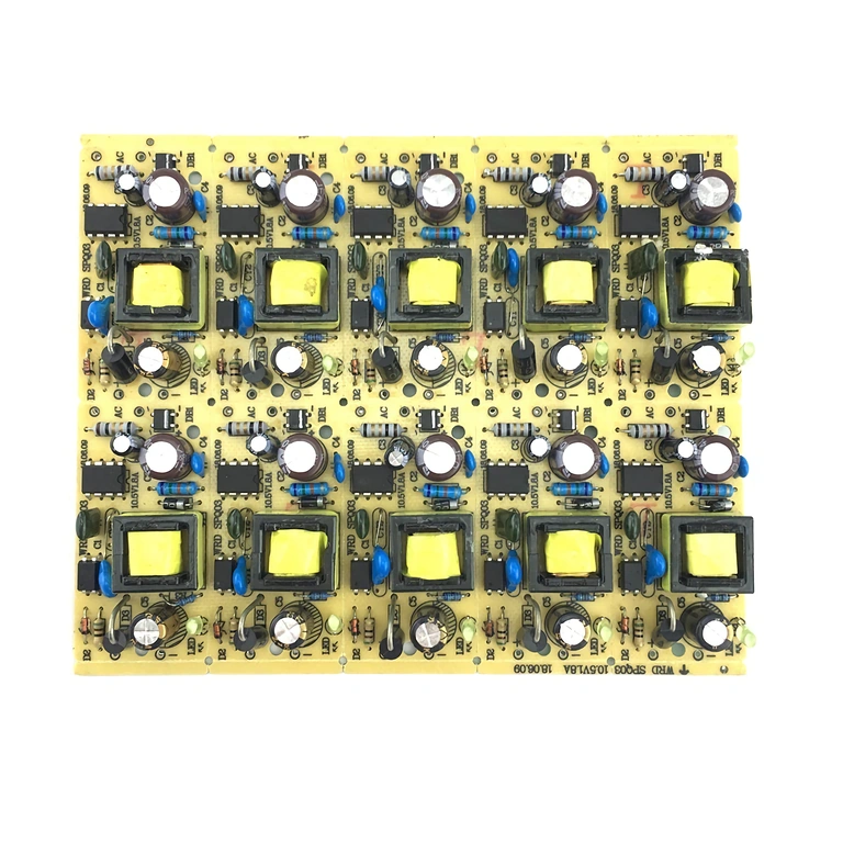 Zdroj 5V 2A používaný pro napájení CCTV kamer