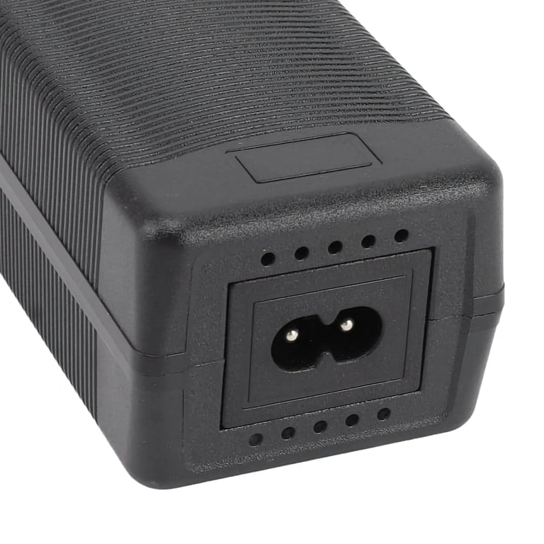 Nabíječka 52V–58,8V 2A s konektorem GX16 (3 piny) pro kola a off-brand koloběžky