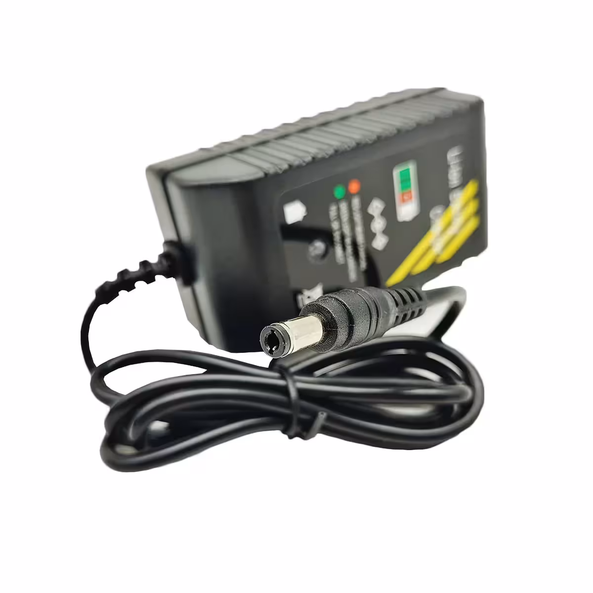 Nabíječka 12,6V Li-Ion – boční pohled, snadno použitelná a přenosná pro 10,8V baterie s BMS 3S