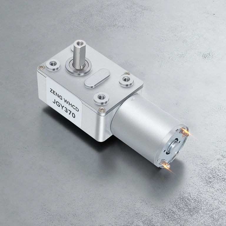 Detail hřídele D profilu z tvrdé oceli motoru s převodovkou 12V