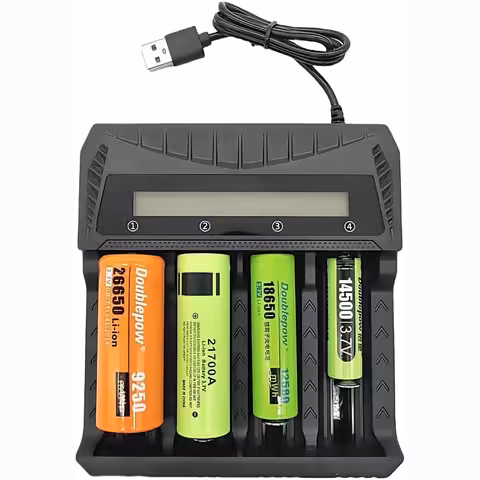 Univerzální Nabíječka Baterií 18650 – Nabíječka Li-ion AA AAA 3,7V, 4 Sloty, LCD Displej a USB-C Napájení
