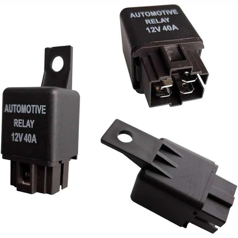 Detail pinů relé 12V 4 piny 40A pro bezpečné připojení