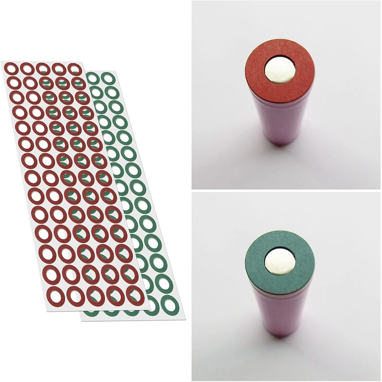 Close-up izolačního papíru pro baterie 18650