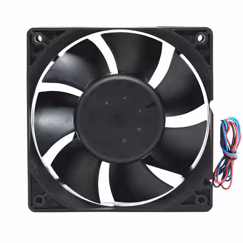 Čelní pohled na axiální ventilátor 120x120 mm 48V